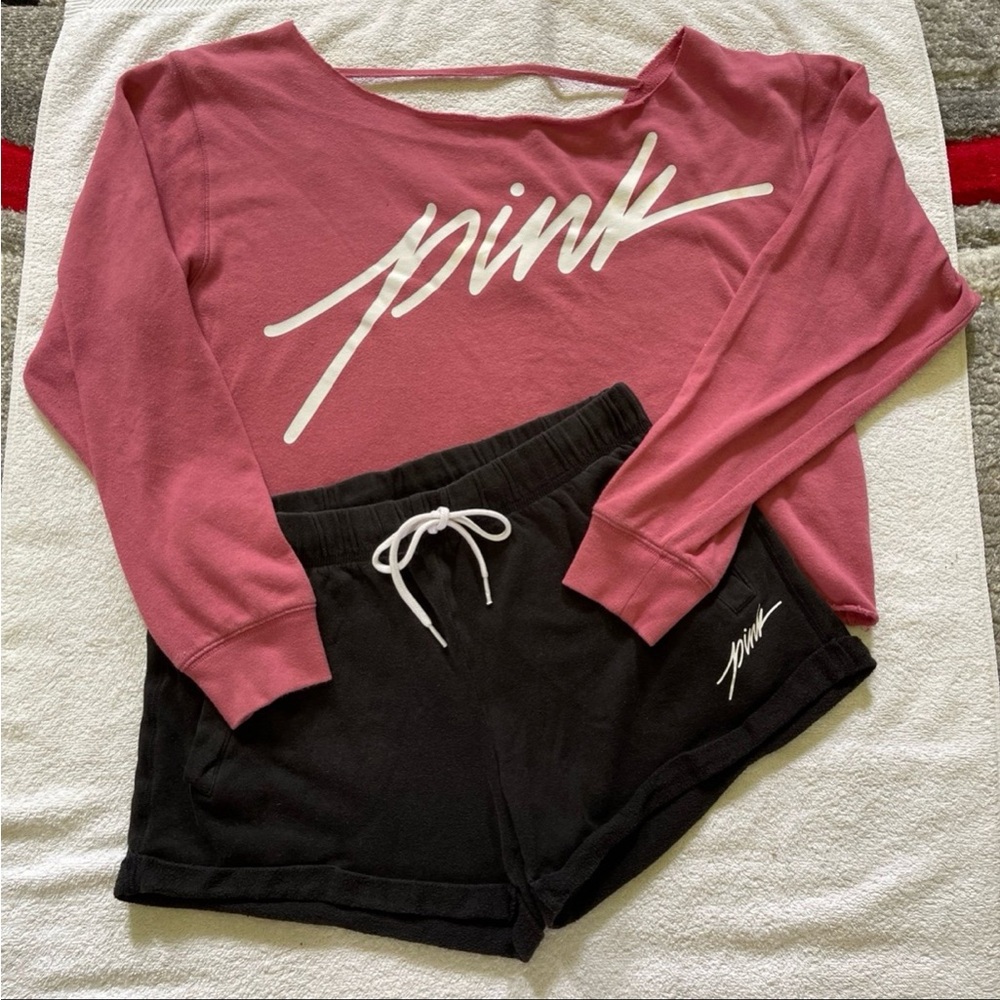 PINK 🐕 Outfit